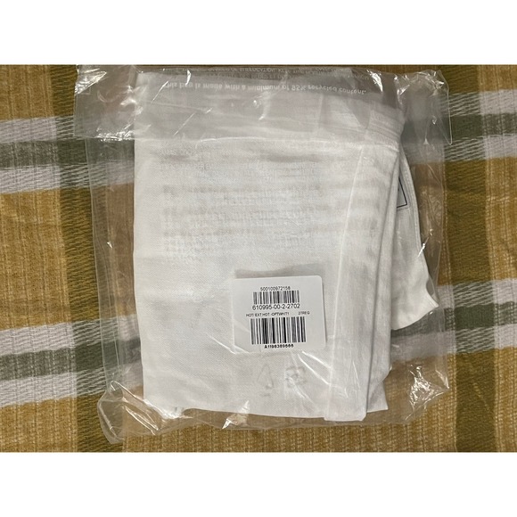 GAP 5” Mid Rise Girlfriend Denim Shorts - WHITE Size 27 - Picture 4 of 5